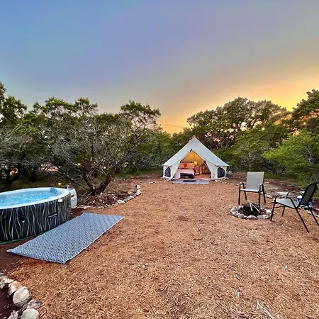 The Juniper Ranch And Retreat Hotel